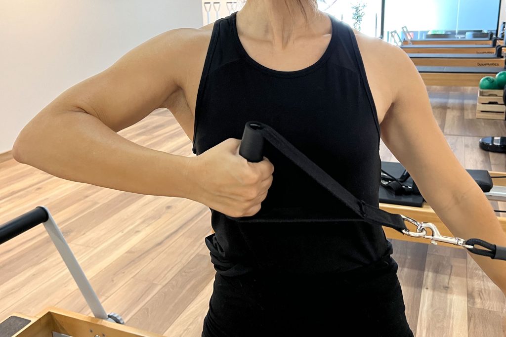 Clase de pilates con máquinas en Pilates Esplugues